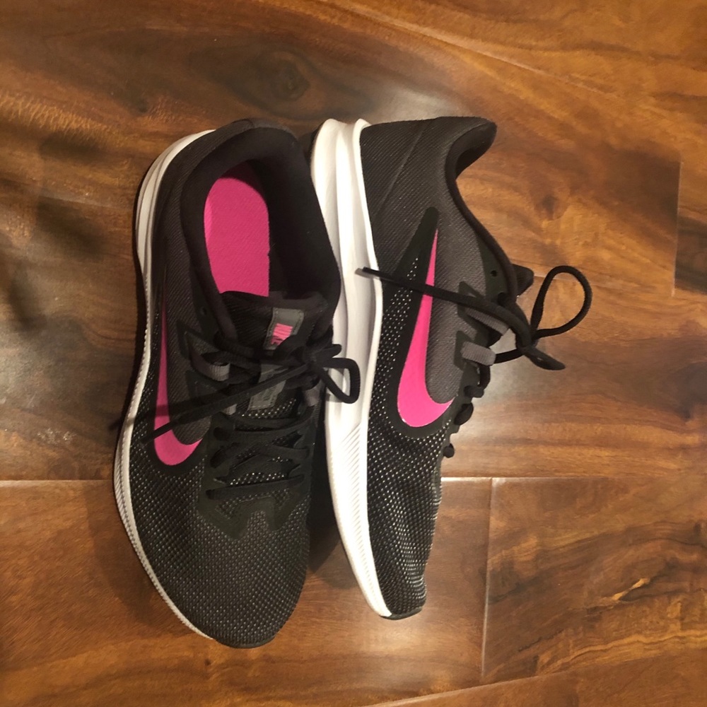 Nike Downshifter size 8